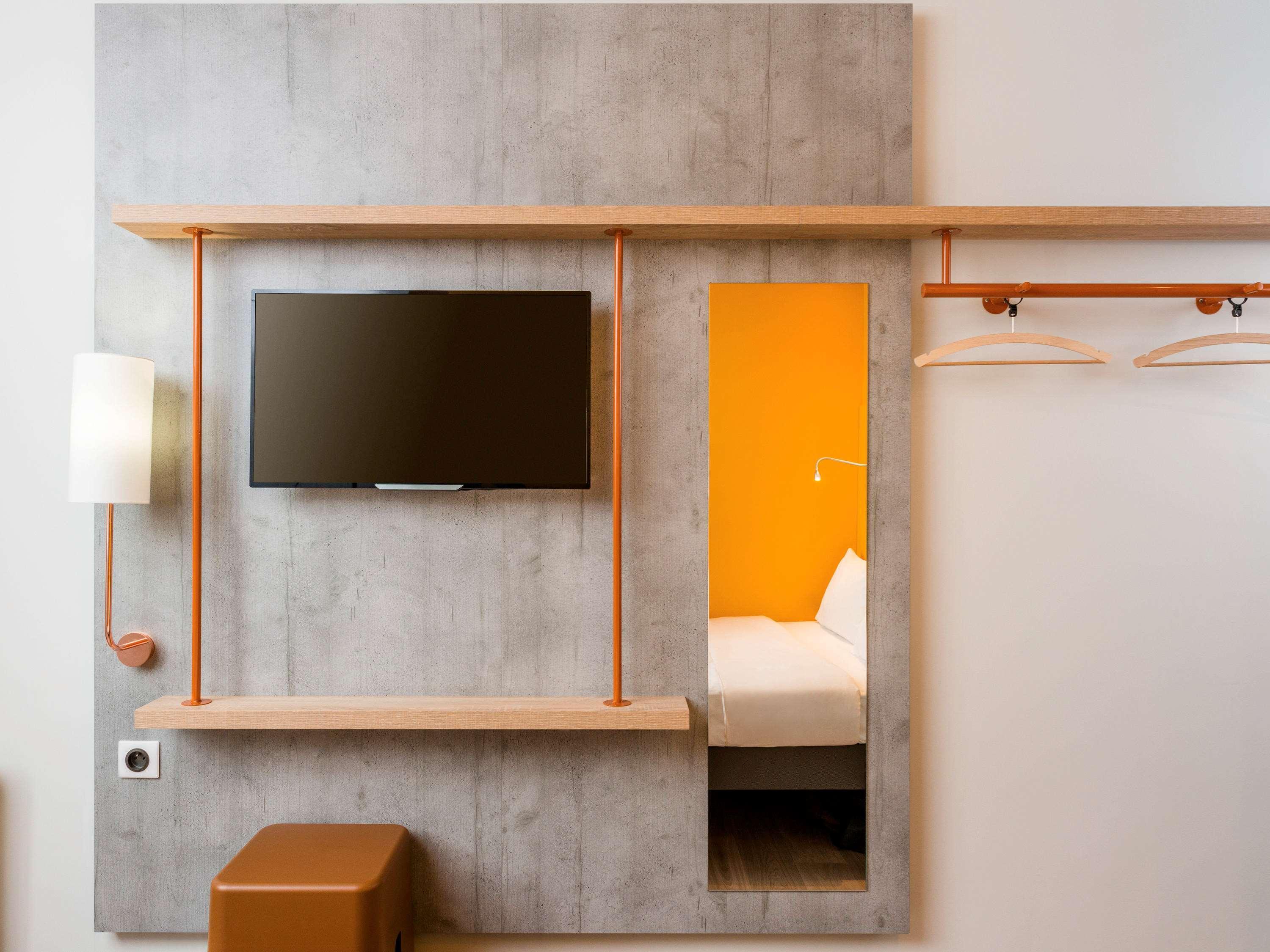 Ibis Budget Charleroi Airport Экстерьер фото